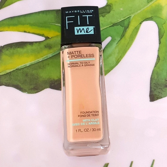Maybelline Fit me Matte + Poreless Foundation Natural Ivory  #112- 1 oz Bottle. - Picture 3 of 9